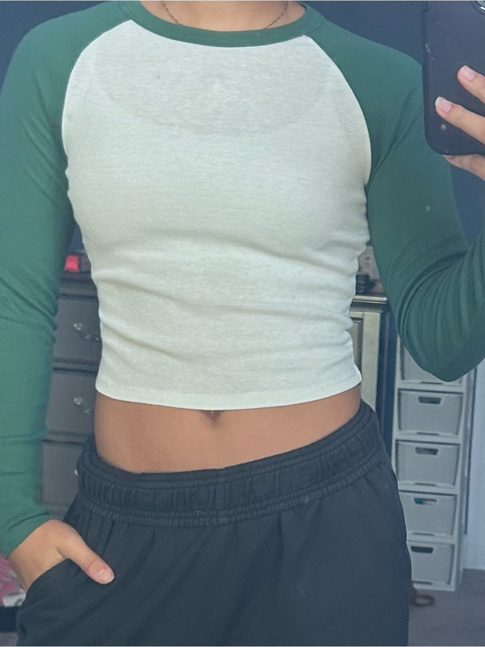 Raglan Long-Sleeve Crop Top in Green and White